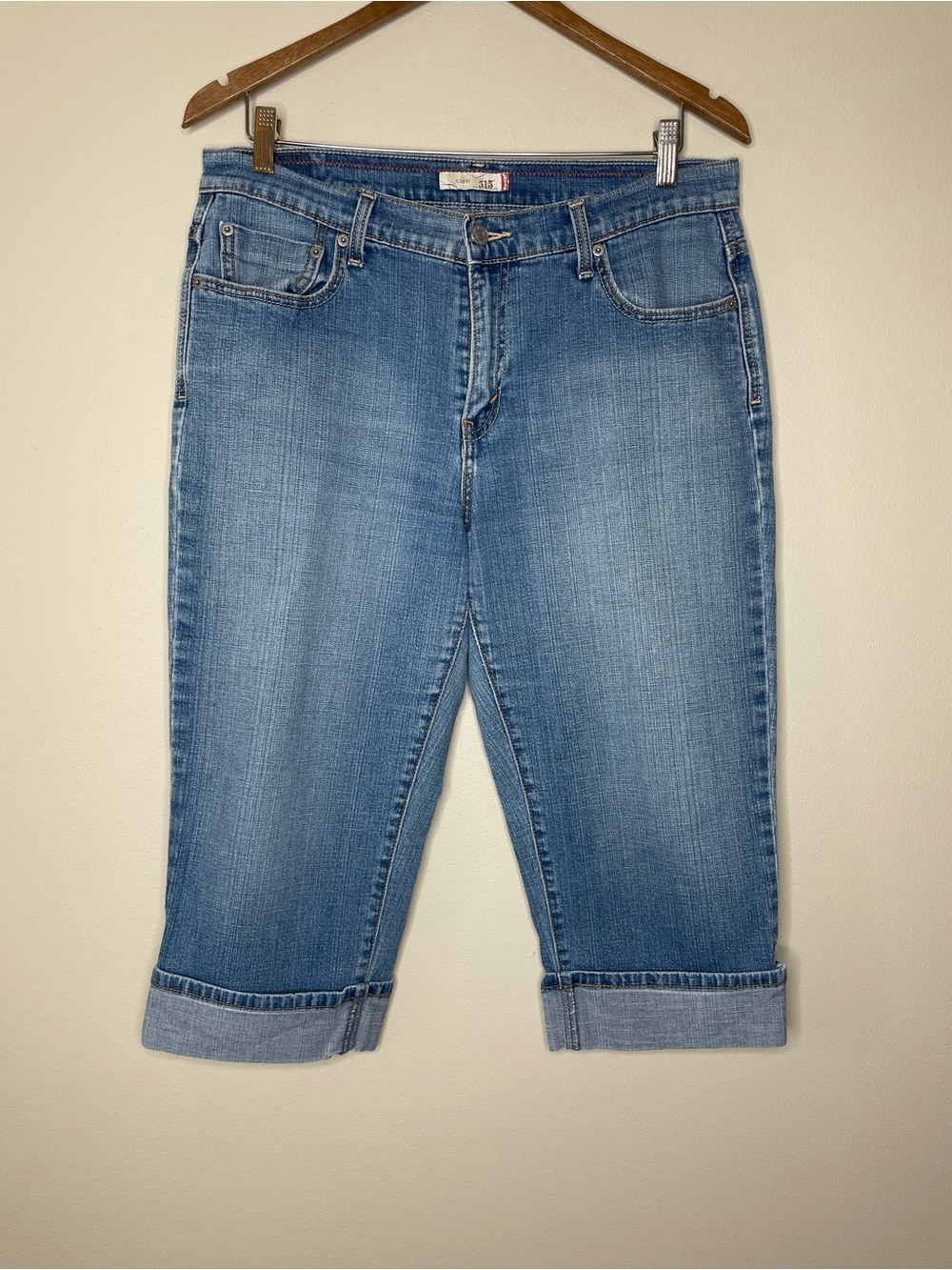 Vintage Levi's Light Blue Cropped Capri Jeans